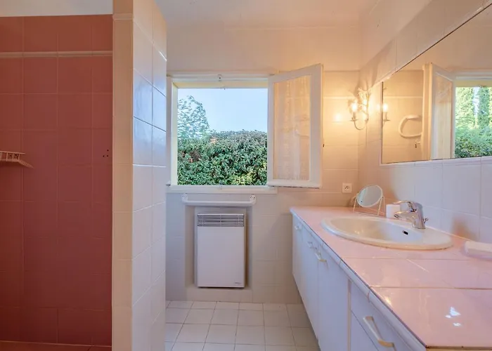 Ferienhaus Anthala By Interhome Sainte-Maxime